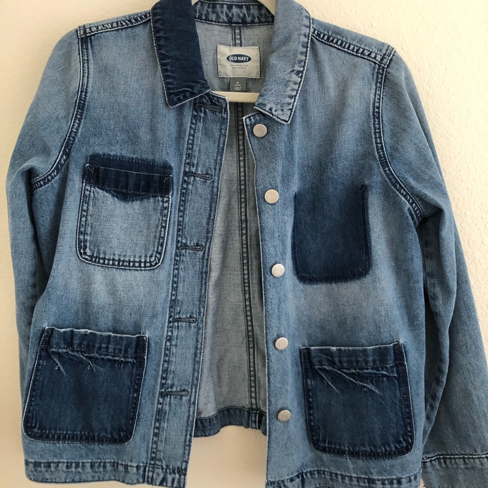 distressed wash denim shirt jacket in petite M